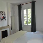 Marie Louise 3 étoiles Dans Maison De à 400m Du Centre Apartamento